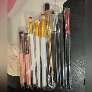 MAKEUP BRUSH SET
